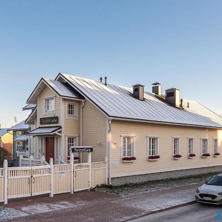 Turusensaha Guesthouse Oulu Bagian luar foto