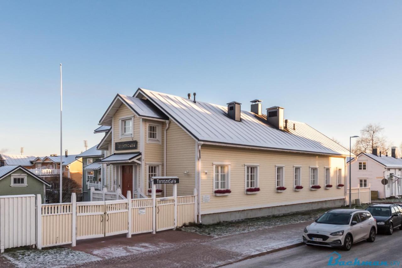 Turusensaha Guesthouse Oulu Bagian luar foto